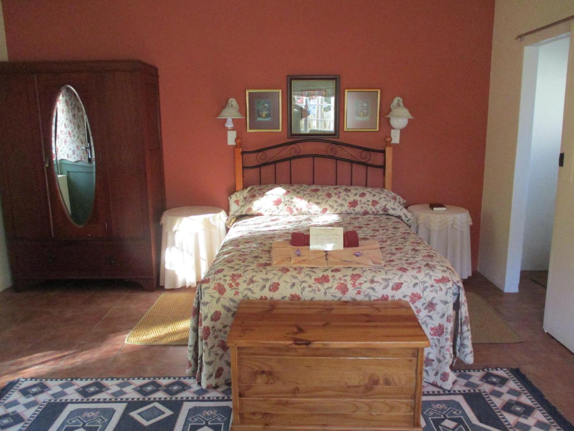 Van Rhyn Guest House Vanrhynsdorp Esterno foto