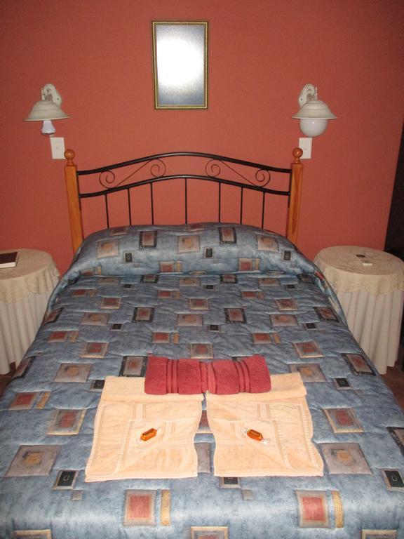Van Rhyn Guest House Vanrhynsdorp Esterno foto